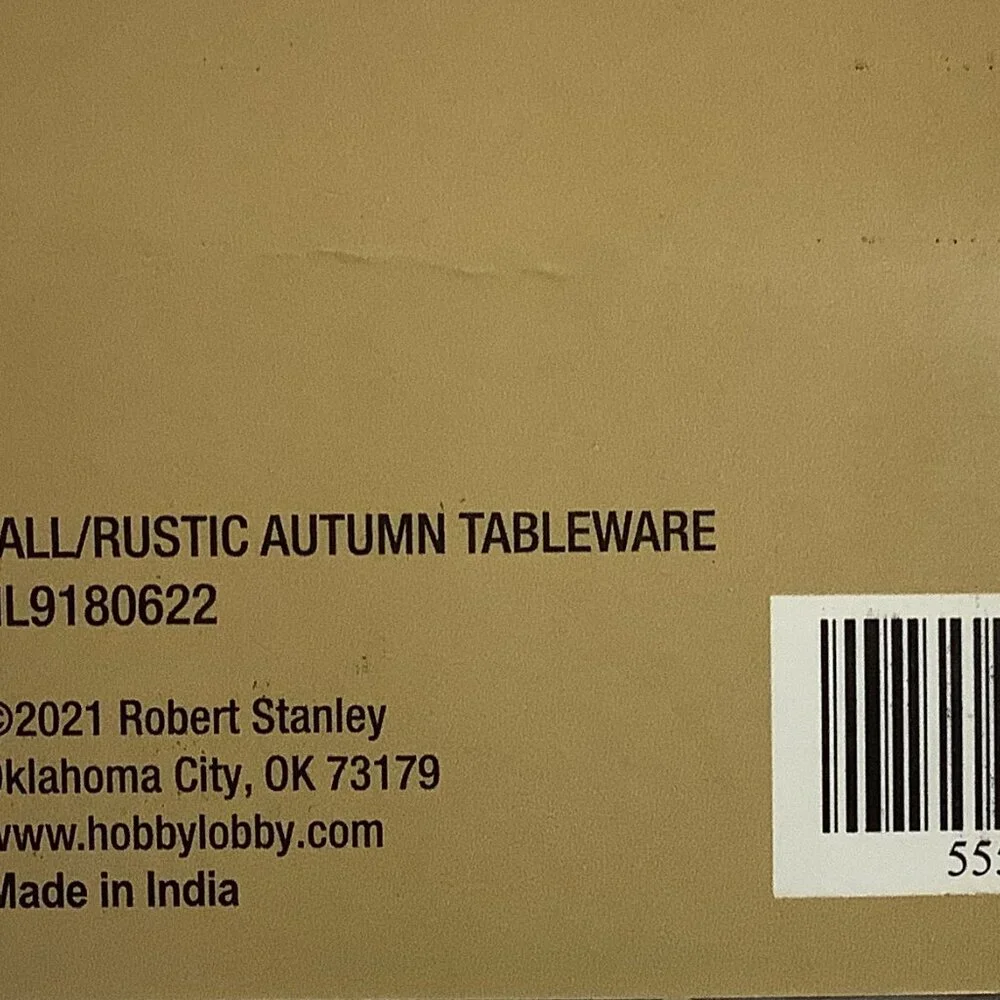 Set of 6 White / Black Placemats  Rectangular.